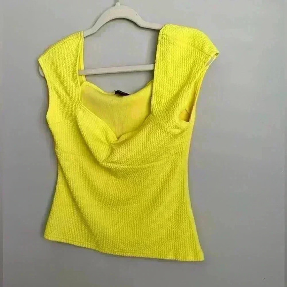 Halogen Women’s Top in Yellow Small - Picture 2 of 3